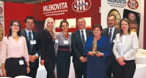 Dariusz Sapiński, Prezes Zarządu Grupy Mlekovita wraz ze współpracownikami podczas udanych dla firmy targów Polagra Food