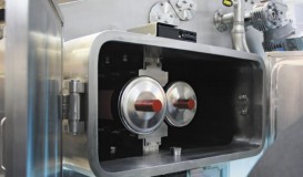 E-beam to nowy sposób sterylizacji kartoników opracowany w firmie Tetra Pak. Nowe rozwiązanie oferuje redukcję zużycia energii o 30%, redukcję kosztów tradycyjnej higienizacji (brak środków chemicznych) oraz dużą szybkość tak oczekiwaną w zakładach o podwyższonej wydajności produkcji