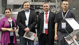 Od lewej: Szilvia Szitkey, Key Account Manager; Walerij Suworow, Sales Director; Daniel Żukowski, Kierownik ds. Projektów oraz Mariusz Frydrychewicz z firmy Zentis Polska.