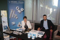 Elżbieta Komorowska i Marcin Kmiotek, Doradcy Techniczno-Handlowi z firmy Neumo – Polska przedstawili głowice myjące i metody wydajnego czyszczenia zbiorników.