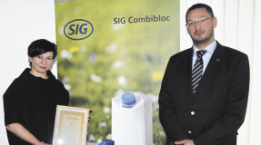 Sylwia Jurys, Dyrektor Zarządzający i Michał Majdowski, Key Account Manager w SIG Combibloc