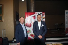 Od lewej: Sławomir Zieliński, Dyrektor Regionalny i Rafał Bielaszka, Dyrektor Sprzedaży Sektor Mleczarski w firmie Ulma Packaging Polska