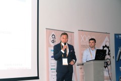 Mariusz Gmerek, Managing Director Poland z firmy Tate&Lyle (od lewej)
przedstawia trendy na rynku mleczarskim.