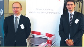 Konrad Szymczak, Dyrektor Sprzedaży i Michał Furmański, Indirect Sales Channel Engineer w FlexLink Systems Polska