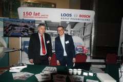 Od lewej: Dominik Włodarczyk, Project Manager i Łukasz Sarbiewski, Dyrektor ds. Innowacji i Rozwoju w Loos Centrum