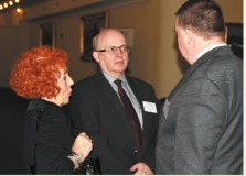 Ewa Łasińska, Menadżer ds. Kluczowych Klientów i Jarosław Ostrowski, Prezes Zarządu w Unitex w rozmowie z jednym z prezesów mleczarni
