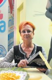 Bożena Dobrzyń, Prezes Zarządu w mleczarni Sudowia (SM) przedstawia otrzymane wyróżnienia