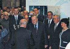 Ryszard Masalski, Prezes Zarządu mleczarni Maluta,  Nowy Dwór Gdański (OSM) przyjmuje puchar z rąk Ministra Stanisława Kalemby