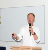 Dick Stephan z firmy Trepko miał prezentację dotyczącą detektorów metali. 