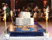 Świąteczny tort w kształcie sera Lazur 