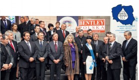 Katarzyna Gajownik, polska Królowa Mleka wśród czołowych przedstawicieli branży mleczarskiej, członków władz, kościelnych organizacji mleczarskich i stowarzyszeń.