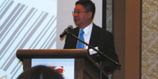William Chui, Dyrektor ds. Stosunków Międzynarodowych i Chin Kontynentalnych Hong Kong Trade Development Council prezentuje podstawy siły ekonomicznej Chin