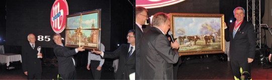 Spotkanie było okazją do złożenia gratulacji oraz wręczenia upominków ze strony firm współpracujących z Grupą Mlekovita.