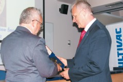 Laureatem w kategorii Sery pleśniowe została mleczarnia Lazur (SM), medal odebrał Zenon Michaś, Prezes Zarządu