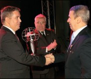 Przedstawiciele ambasady rosyjskiej z Dariuszem Sapińskim, Prezesem Zarządu Grupy Mlekovita