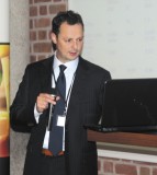 Frans Simmons z CSK Food Enrichment w Holandii zaprezentował szczegóły produkcji masła metodą NIZO