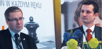 Od lewej: Jan Sałata, Wiceprezes Nasz Sklep; Krzysztof Książek, Dyrektor ds. Franczyzy, Stokrotka