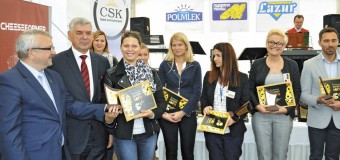 Nagroda Hit Serowy przypadła mleczarni Sierpc (OSM). Nagrodę odebrała Marta Klemarczyk, Specjalista ds. Marketingu