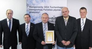 od lewej: Mirosław Stępień, Dyrektor Handlowy; Jacek Waliszewski, Inżynier ds. Sprzedaży; Artur Boruszczak, Inżynier ds. Sprzedaży; Maciej Majer, Inżynier ds. Sprzedaży; Daniel Paluch, Inżynier ds. Sprzedaży w firmie GEA Tuchenhagen Polska 