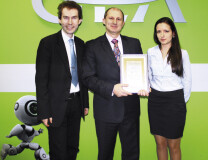 od lewej: Janusz Górski, Redaktor Naczelny w Forum Mleczarskie Handel, Piotr Kandyba, Managing Director, Ewa Wiśniewska, Marketing & HR Specialist w GEA Westfalia Separator Polska