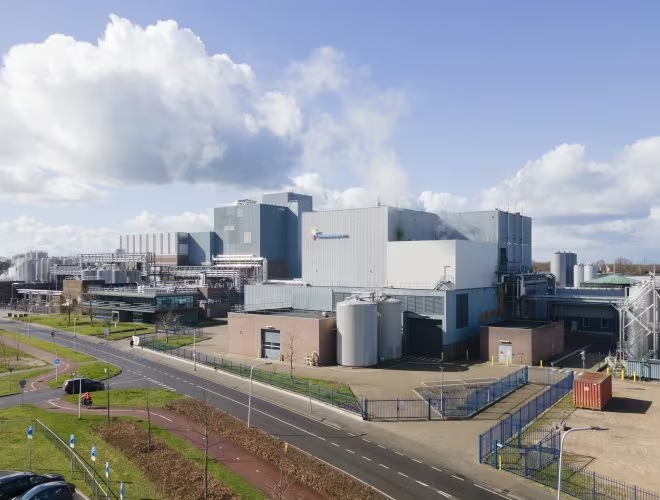 zakład należący do frieslandcampina przetwarzający serwatkę